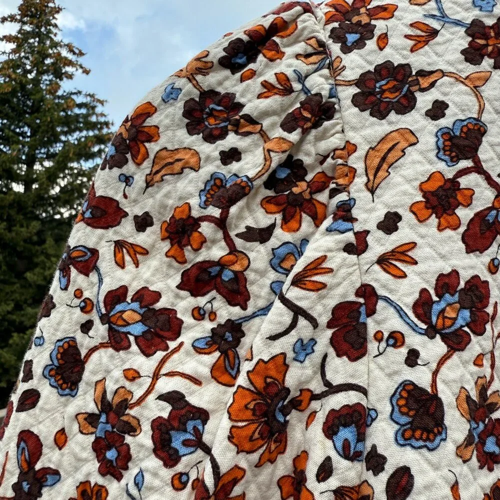 EUC Zara Ecru Floral Print Long, Puff Sleeve Quilted Crop Top